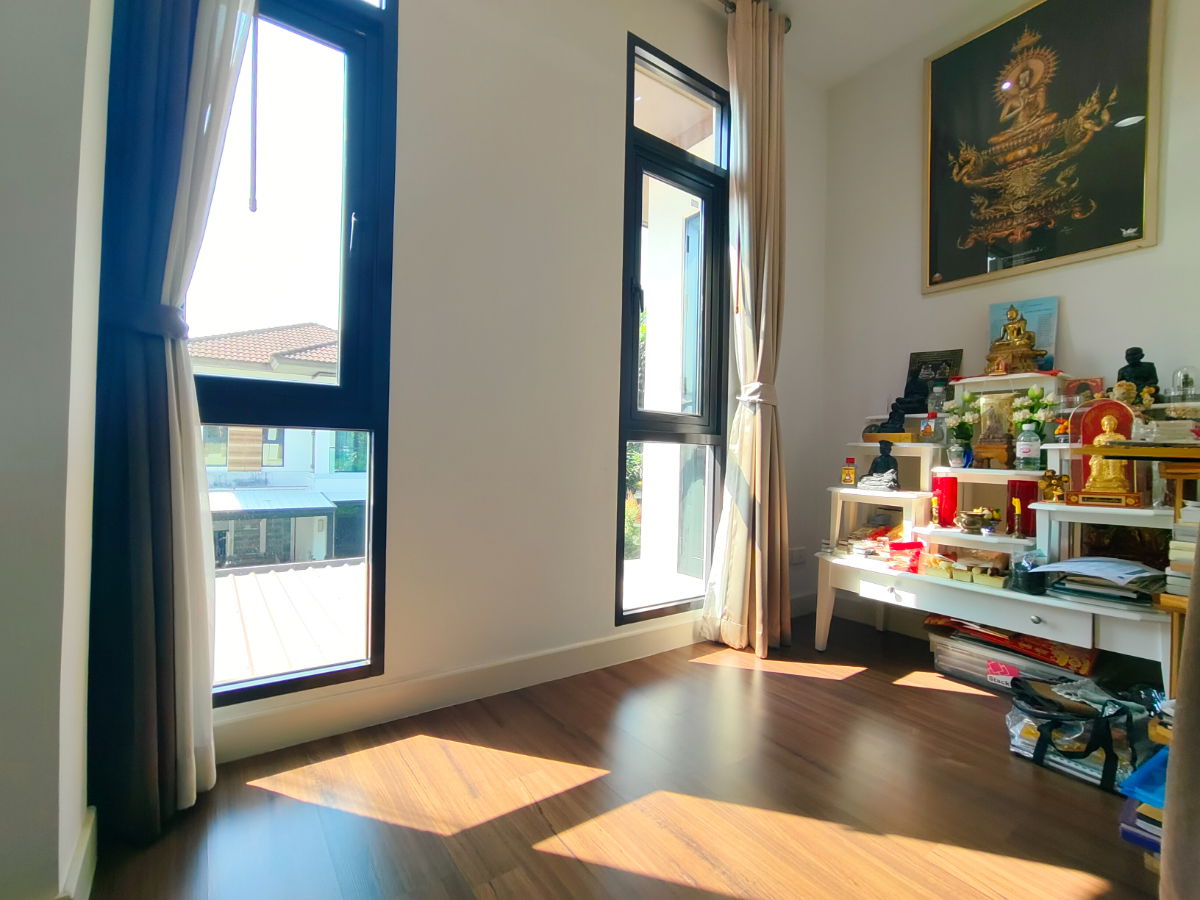 รูป บ้านเดี่ยว 2 ชั้น หลังมุม สวยกริ๊บ ต่อเติมครบ ด้วยวัสดุอย่างดี จบทุกฟังก์ชัน ไม่ต้องทำเพิ่ม! หมู่บ้าน สราญสิริ พหลโยธิน-สายไหม ทำเลดีติดถนนสายไหม - รูปที่ 22/33