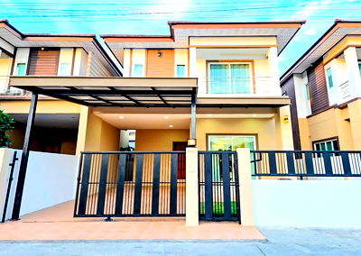 Houses for rent Bang Lamung Chonburi : Modern Luxury 4 Bedroom House for Rent in East Pattaya