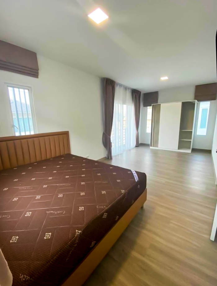 picture 3 Bedroom House for Rent in Chaiyapruek, Jomtien - 3/8