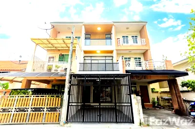 ทาวน์โฮม MRT ลาดพร้าว 71 : ขาย ทาวน์เฮ้าส์ 4 ห้องนอน ใน พลับพลา, กรุงเทพมหานคร 5975657