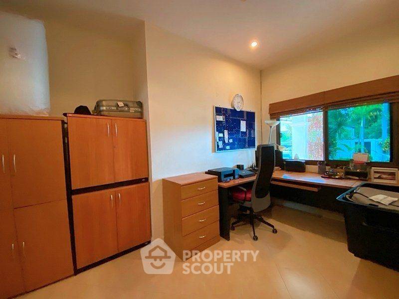 รูป วิลล่า 3-ห้องนอน ที่ ทรอปปิคอล การ์เด้นท์ วิลเลจ ใกล้ เดอะ เวเนเซีย (ID 2449361) - รูปที่ 32/42