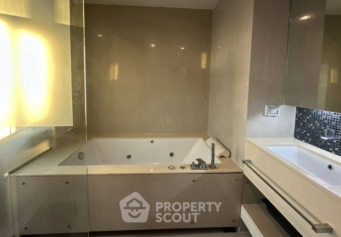 รูป คอนโด 1-ห้องนอน ที่ ดิ แอดเดรส อโศก ใกล้ ARL มักกะสัน (ID 2534717) - รูปที่ 6/6