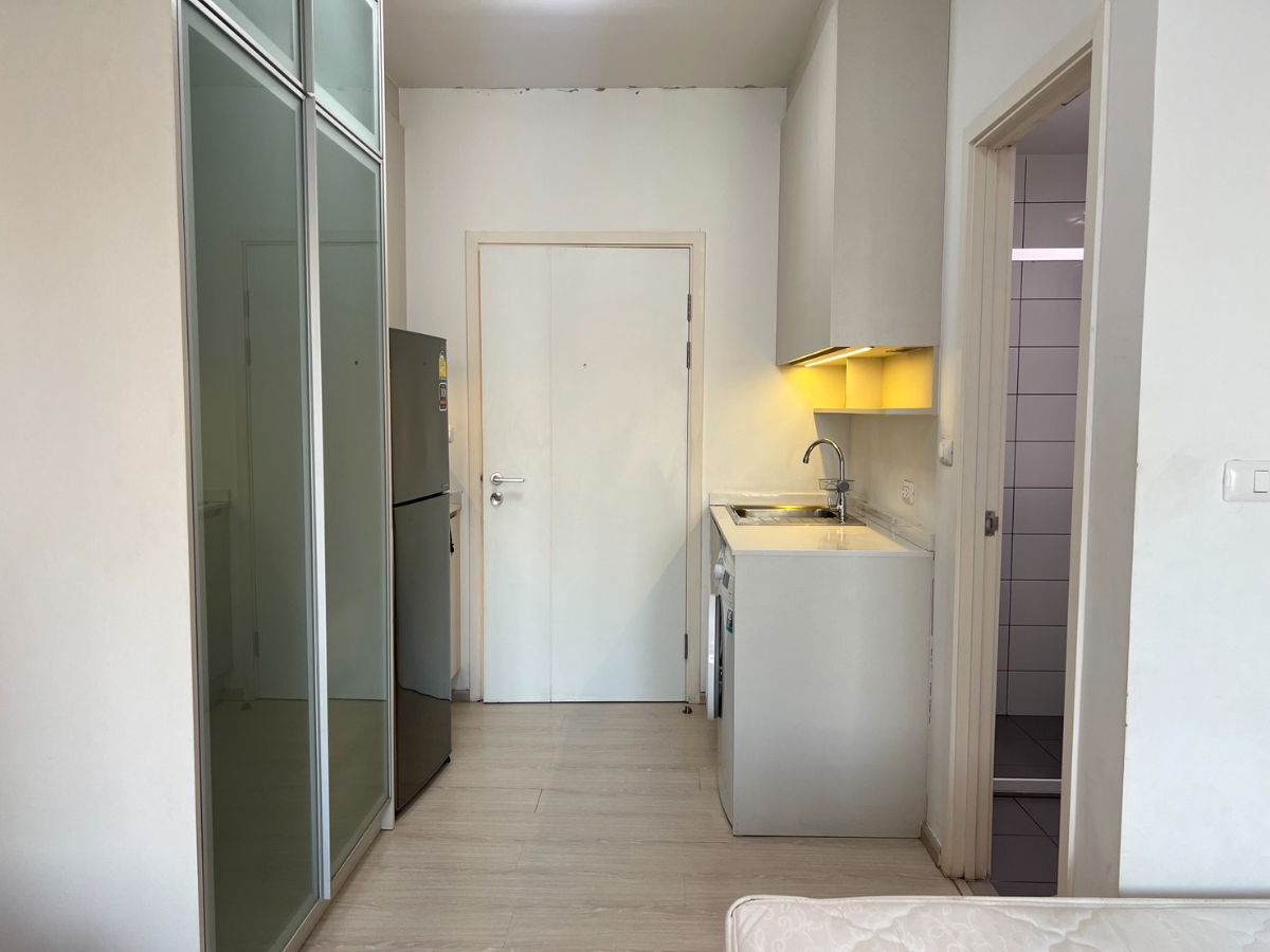 picture Chapter one Eco Huaikwang - Studio 10,000THB. Available Now - 5/14