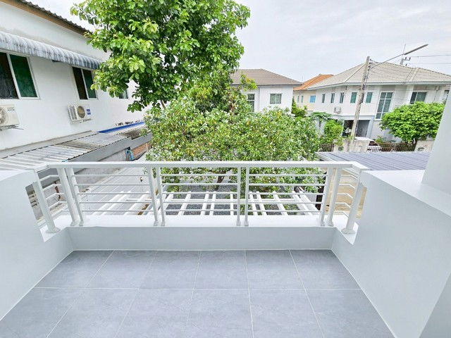 รูป บ้านเดี่ยวพฤกษาวิลเลจ 35 รีโนเวทใหม่ หลังท้ายซอยเนื้อที่ 58 ตร.ว. 4 ห้องนอน ในทำเลคุณภาพ รีโนเวทใหม่พร้อมเข้าอยู่ ตอบโจทย์คุณภาพชีวิต - รูปที่ 25/29