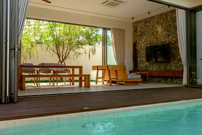 Houses for sale Bang Lamung Chonburi : KT0044📲LineID @556ryccg🏖️Pool Villa-East Pattaya Dhewee Resort Village 4Bedroom Land 560sqm🏊Swimming pool🌷Garden🪑Fully furnished