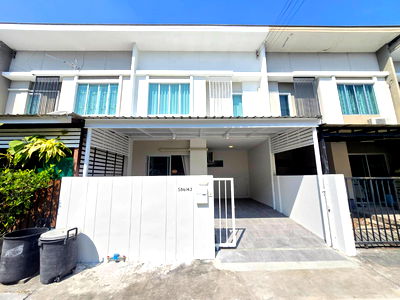 ทาวน์โฮม ถนนหทัยราษฎร์ : ทาวน์โฮม2ชั้น ตกแต่งรีโนเวทใหม่ บรรยากาศร่มรื่น หมู่บ้านพฤกษาวิลล์ 55 วงแหวน-รามอินทรา2 เฟอร์นิเจอร์ครบพร้อมอยู่ ราคาถูก