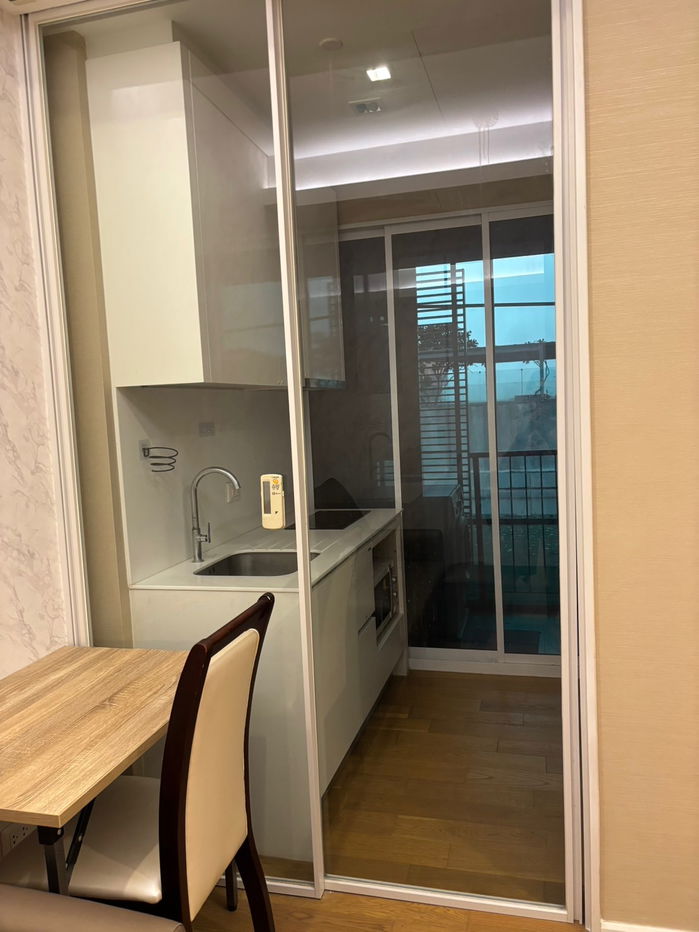 picture P1061 Condo for rent, The Saint Residences, near MRT and BTS, not high floor, fully furnished, washing machine, special price. - 8/13