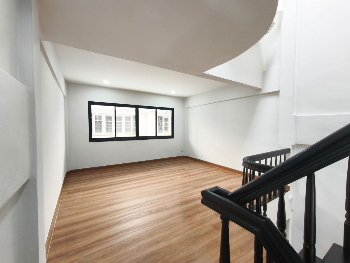 รูป 🏡 นันทนาการ์เด้น รังสิต – รีโนเวทใหม่ทั้งหลัง หน้าบ้านไม่ชนใคร ทาวน์โฮม 2 ชั้นครึ่ง เล่นระดับ 5 ระดับ เพียง 2.09 ล้านบาท ราคาถูกสุด - รูปที่ 25/38