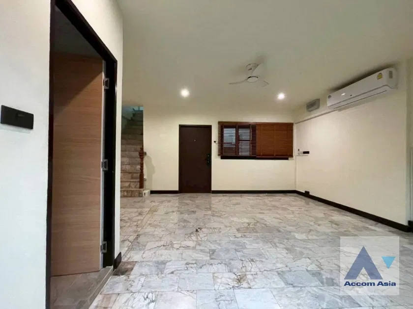 รูป 🔼🔽 AccomA 📩 3 BR Townhouse in Yan Nawa (AA45264) - รูปที่ 2/20