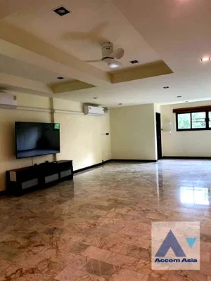 Townhouses for rent Rama 4 Road : 🔼🔽 AccomA 📩  3 BR Townhouse in Yan Nawa (AA45264)