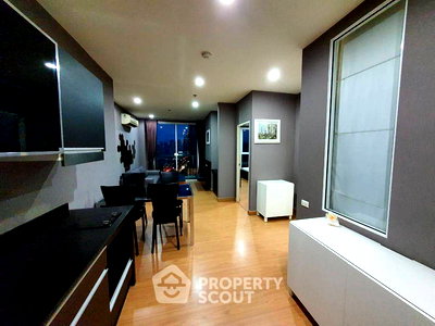 Condos for sale : 2-BR Condo at The Complete Narathiwat close to Naradhiwas Rajanagarindra (ID 373318)