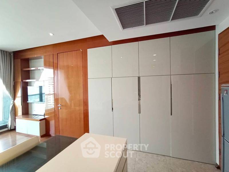 รูป คอนโด 1-ห้องนอน ที่ ดิ แอดเดรส สุขุมวิท 28 ใกล้ BTS พร้อมพงษ์ (ID 1091947) - รูปที่ 3/8