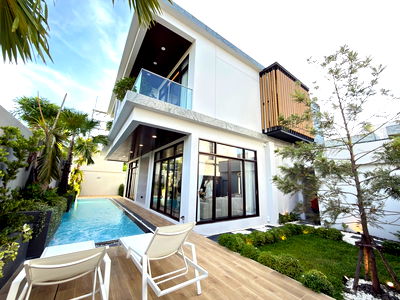 บ้านเดี่ยว สัตหีบ ชลบุรี : Luxury 4 Bedroom Pool Villa for Sale in Na Jomtien