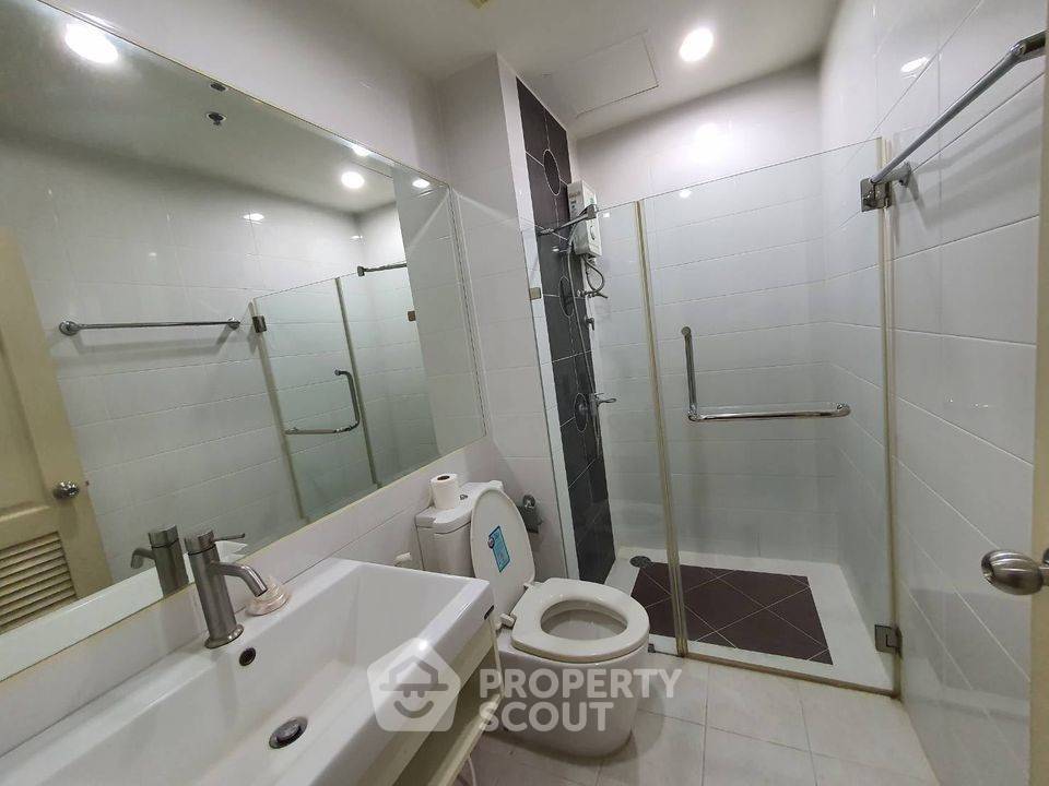 รูป คอนโด 2-ห้องนอน ที่ เดอะ คอมพลีท นราธิวาส ใกล้ ถนนนราธิวาสราชนครินทร์ (ID 373318) - รูปที่ 7/12