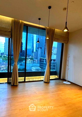 Condos for sale : 1-BR Condo For Sale At Saladaeng One Near MRT Silom (ID 2539096)