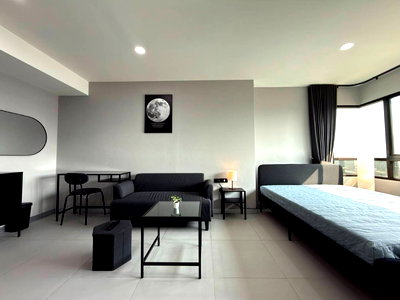 ขายคอนโด : ขายคอนโด ลุมพีนีเพลส นราธิวาส-เจ้าพระยา ตึก A Tel  0999983897