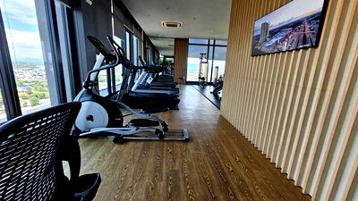 Condos for rent Rayong : Condo for rent, Essent Rayong, sea view, great price, 8500 baht/month.