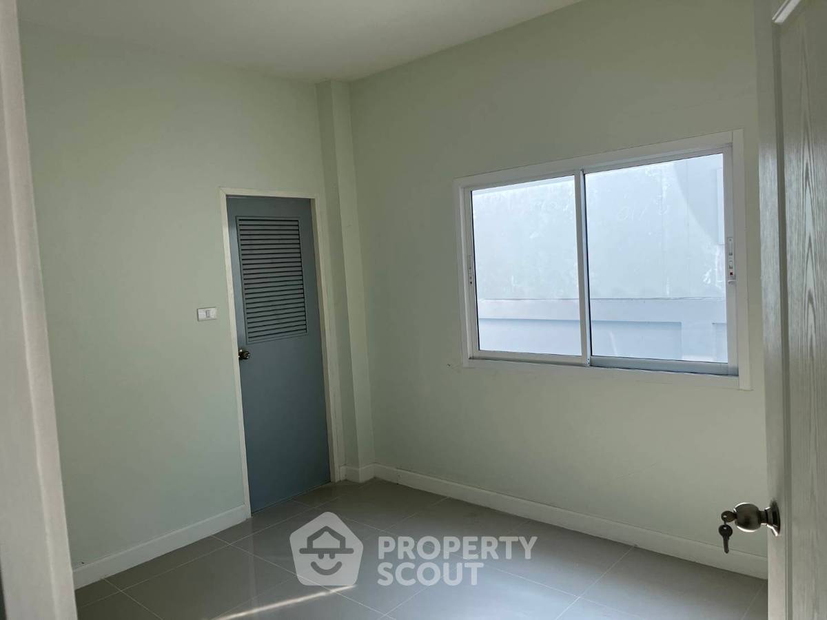 รูป บ้าน 3-ห้องนอน ใน หินเหล็กไฟ (ID 2541453) - รูปที่ 8/8