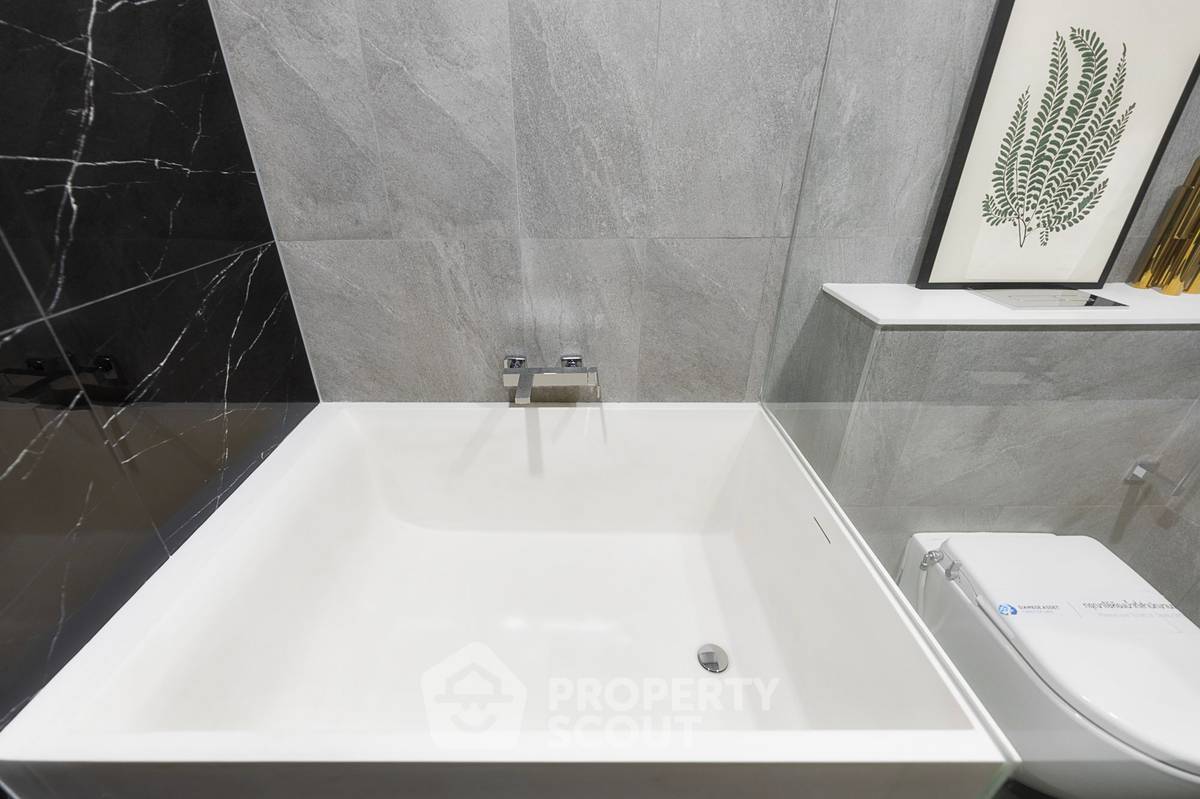 picture 2-BR Condo at Landmark @MRTA Station (ID 1275338) - 12/20