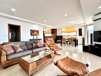 ขายคอนโด : Jomtien Beach Paradise Condominium for Sale in Jomtien