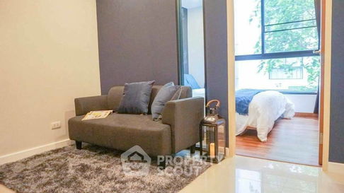 1-BR Condo at Zenith Place Sukhumvit 42 Condominium near BTS Ekkamai (ID 629579)