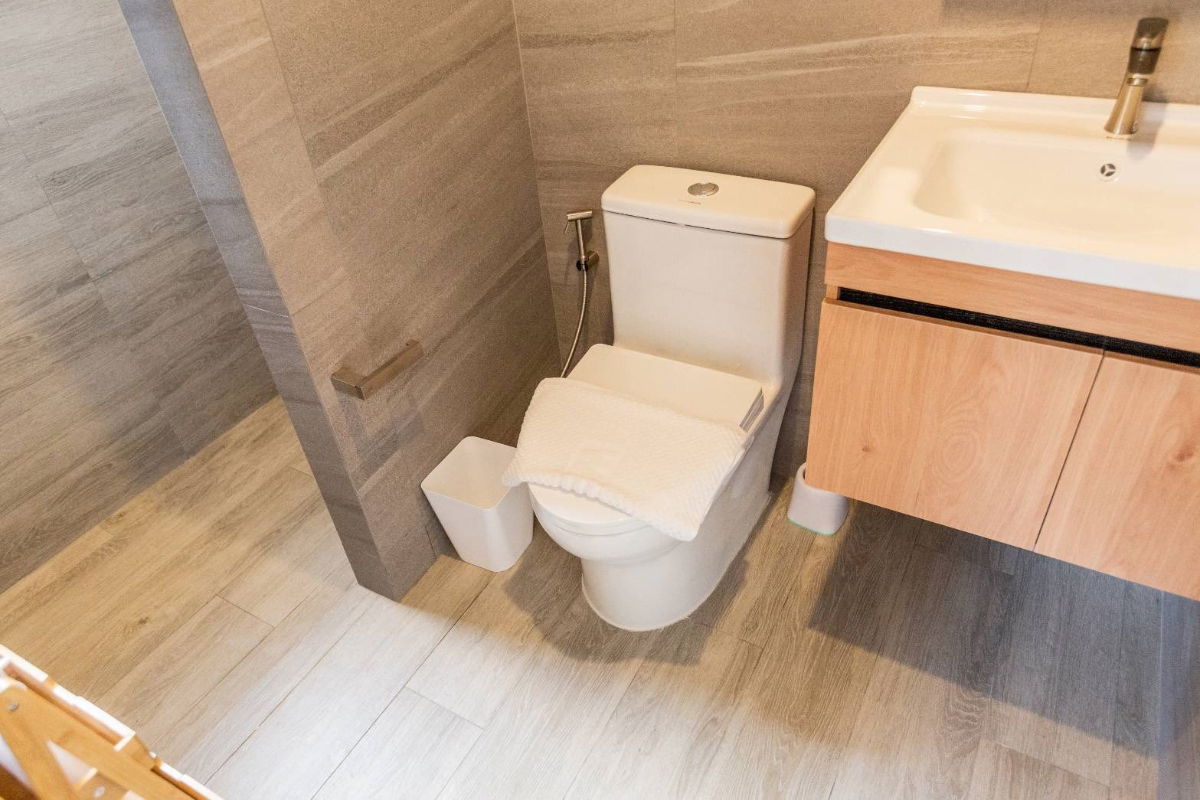 picture Single-story pool villa for rent with 3 bedrooms,2 toilets and 1 kitchen. - 13/19