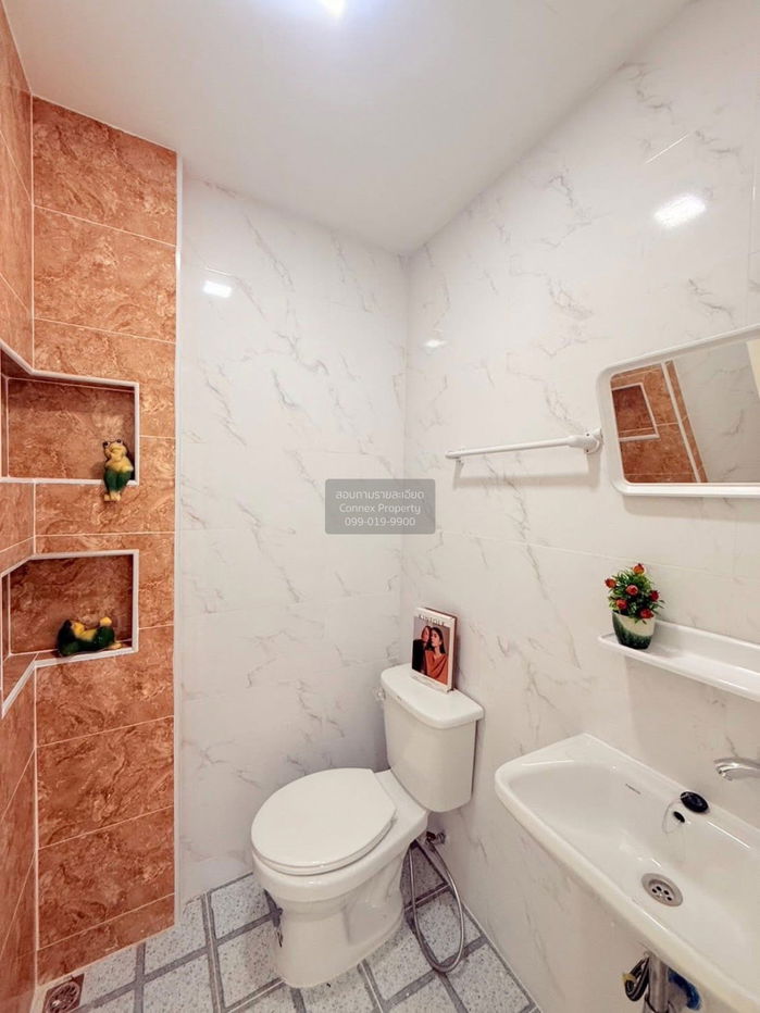 picture For Sale Townhouse/Townhome , Ban Poonsinthanee 1 , newly renovated , Khlong Song Ton Noon , Lat Krabang , Bangkok , CX-142717 ✅ Live chat with us ADD LINE @connexproperty ✅ - 12/12