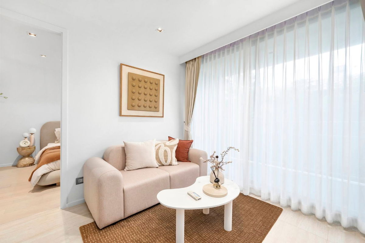 picture Craft Ploenchit Prime Location Just 190m from BTS Ploenchit - 1/6