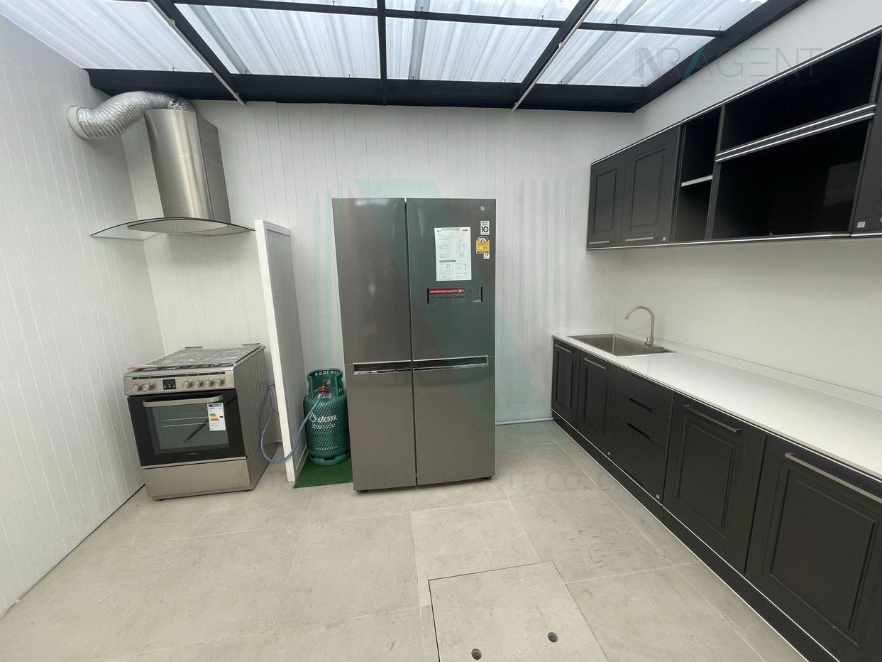 รูป 📌 ขายทาวน์โฮม โครงการ เดอะพาร์คเลน สุขุมวิท-แบริ่ง 4 ชั้น 4 ห้องนอน 4 ห้องน้ำ - รูปที่ 6/8