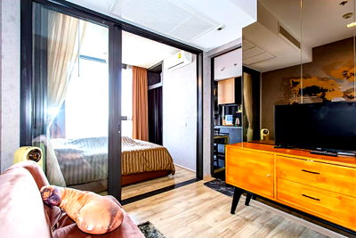 Condos for rent : S-TLJ73 the line jatujak-mochit for rent