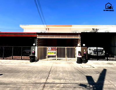 ทาวน์โฮม ถนนแพรกษา  : ทาวน์เฮ้าส์ 1 ชั้น  หมู่บ้านเพชรลดา แพรกษา