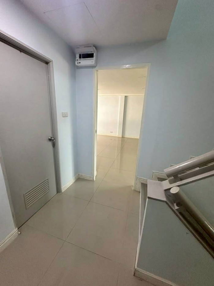 รูป R2875 ปล่อยเช่าโฮมออฟฟิศ 4 ชั้น 300 ตร.ม. ย่านลาดพร้าว 80 (ว่างค่ะ) - รูปที่ 8/48