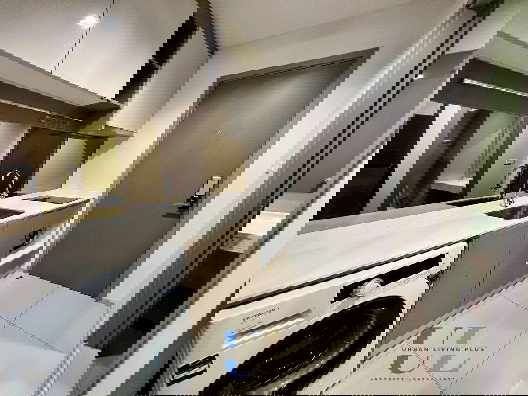 picture ( UL2504041 ) Tel/Line 096-2479369, FOR RENT IDEO SATHORN WONGWAINYAI , 1 bedroom, 1 bathroom, 35 Sq.M. Nice room !!! - 3/7