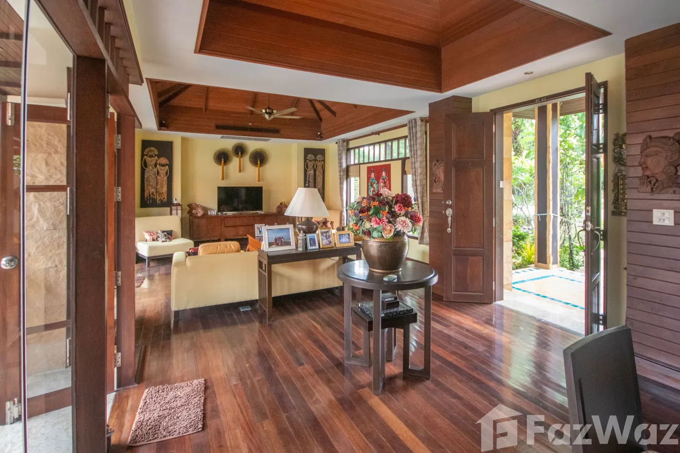 picture Location, beautiful gardens on development, no flooding. 5957895 - 4/13