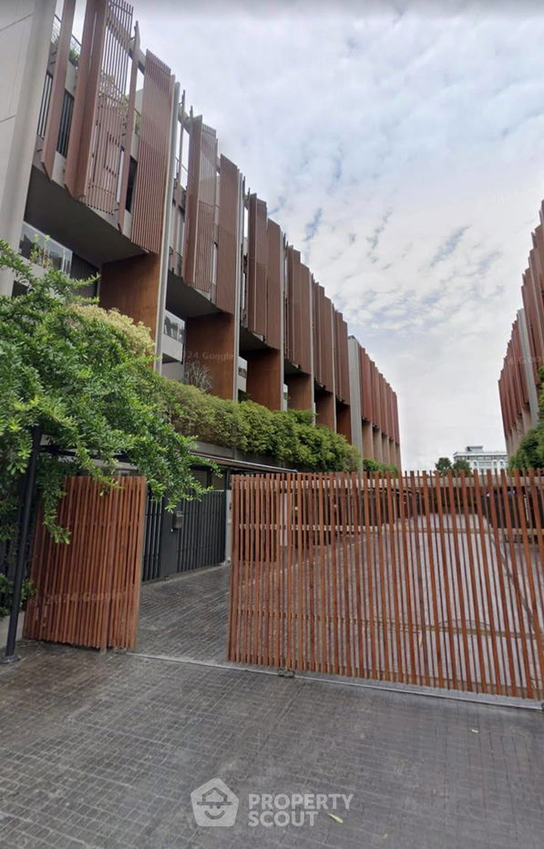 รูป ทาวน์เฮ้าส์ 4-ห้องนอน ใกล้ BTS แบริ่ง (ID 2541009) - รูปที่ 18/23