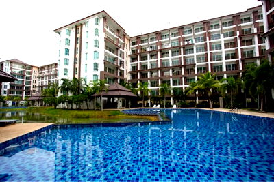 Condos for sale Sattahip Chonburi : A D Bangsaray Lake & Resort  Poolview