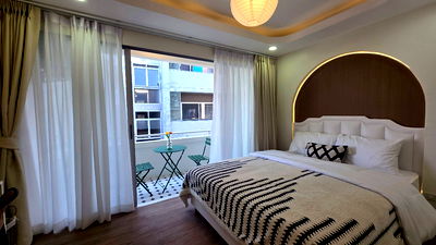 Condos for sale 700 Year Sports Arena Chiang Mai : For Sale: Suthep Hill House Condominium Newly Renovated Unit Near Chiang Mai University (ID:1284CS)