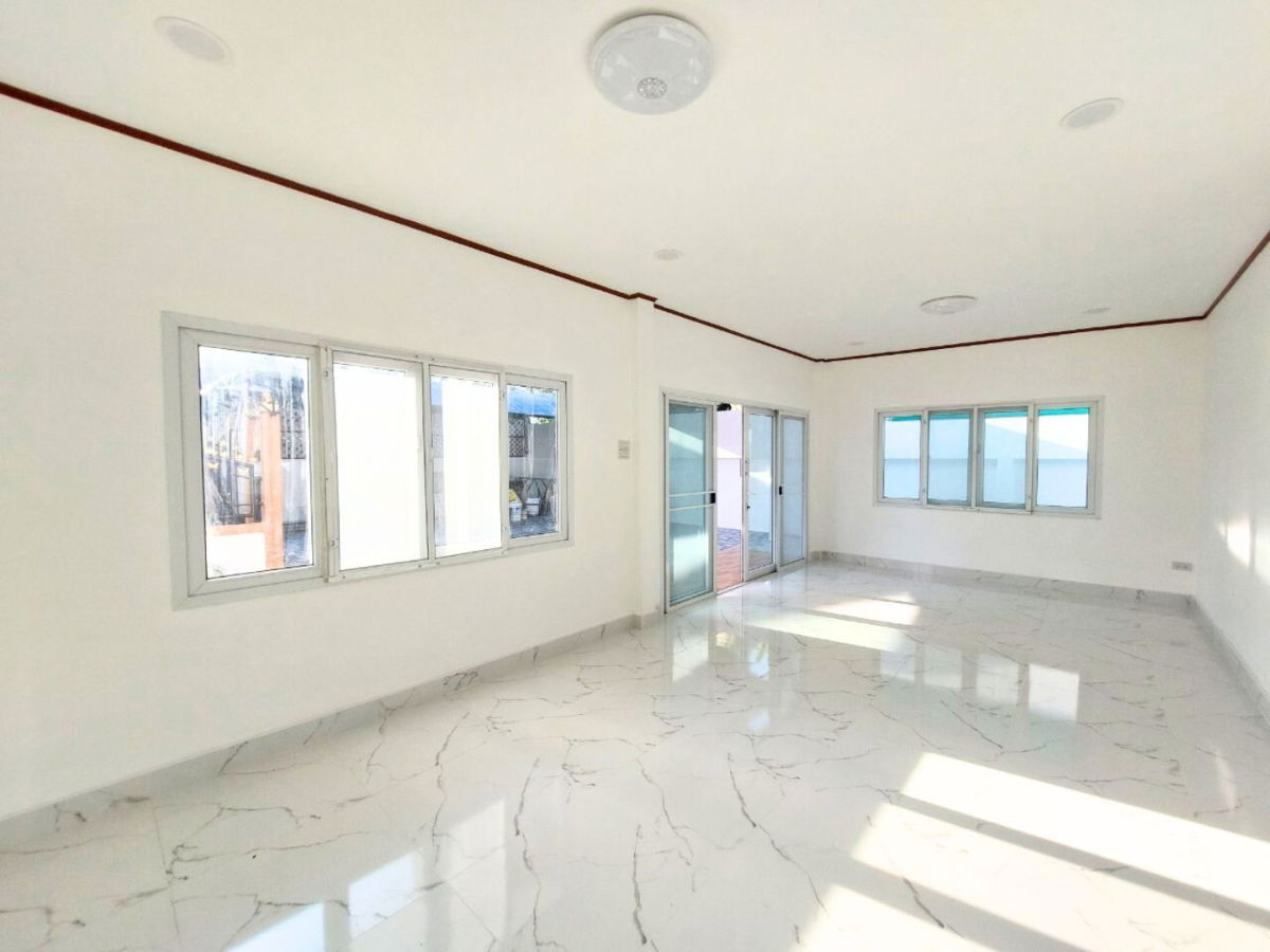 รูป บ้านคุณภาพจาก Property Perfect! "มณียา มาสเตอร์พีซ" บ้านเดี่ยวเนื้อที่เกือบ 80 ตร.ว. หลังใหญ่ 4 ห้องนอน! - รูปที่ 3/22