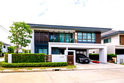 ขายบ้านเดี่ยว : ขายบ้านหรู โครงการเศรษฐสิริ พหล-วัชรพล 5 ห้องนอน พื้นที่ใช้สอย 299 ตรม