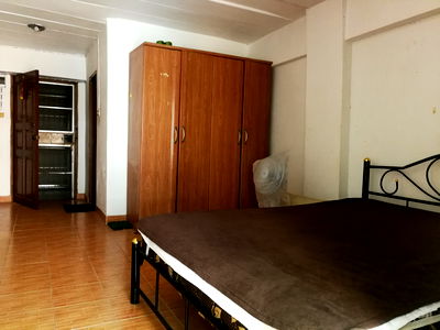 เช่าคอนโด ถนนศรีนครินทร์ : ห้องให้เช่าแถวซีคอนสแควร์ ( นิรันดร์ เรสซิเดนท์ 5 )