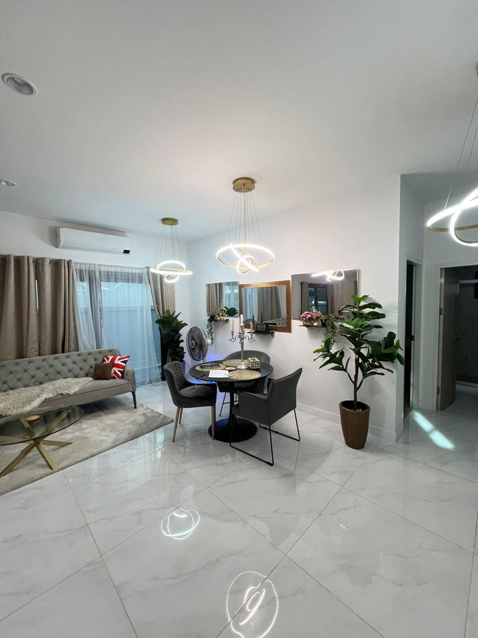 รูป House 4 bedrooms for Sale  East Pattaya - รูปที่ 4/23