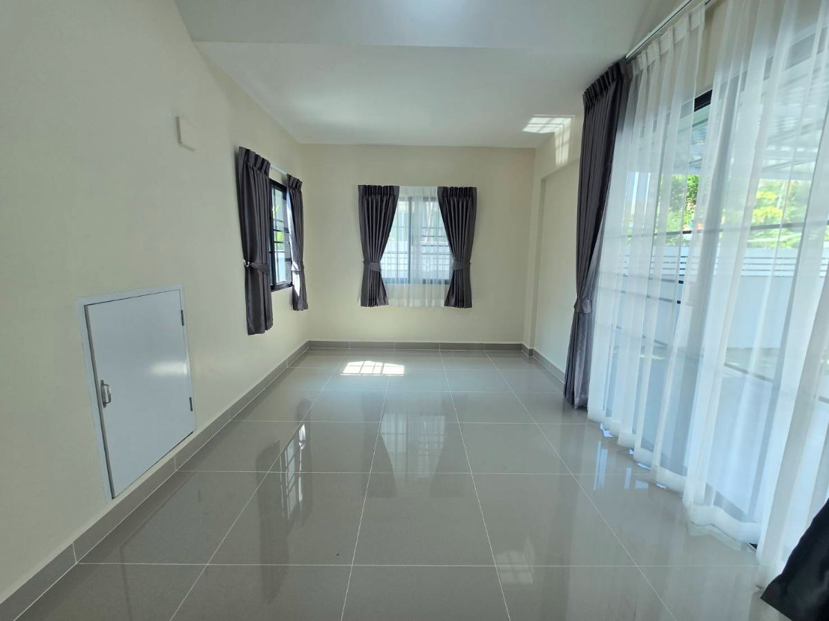 รูป บ้านเดี่ยวหลังใหญ่ รีโนเวทใหม่ กว้างขวาง ทำเลดี ต้นโครงการ หมู่บ้าน พฤกษ์ลดา2 ถนนไสวประชาราษฎร์ ลำลูกกา คลอง4 ลาดสวาย ปทุมธานี เฟอร์ฯพร้อมอยู่ - รูปที่ 16/40