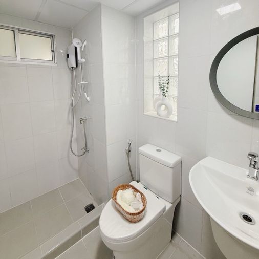 ขายด่วน ลุมพินีเซ็นเตอร์ แฮปปี้แลนด์ ห้องสวยแต่งครบ พร้อมอยู่