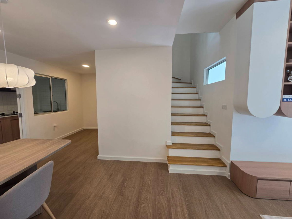 รูป ทาวน์โฮม2ชั้น ตกแต่งรีโนเวทใหม่ บรรยากาศร่มรื่น หมู่บ้านพฤกษาวิลล์ 55 วงแหวน-รามอินทรา2 เฟอร์นิเจอร์ครบพร้อมอยู่ ราคาถูก - รูปที่ 13/32