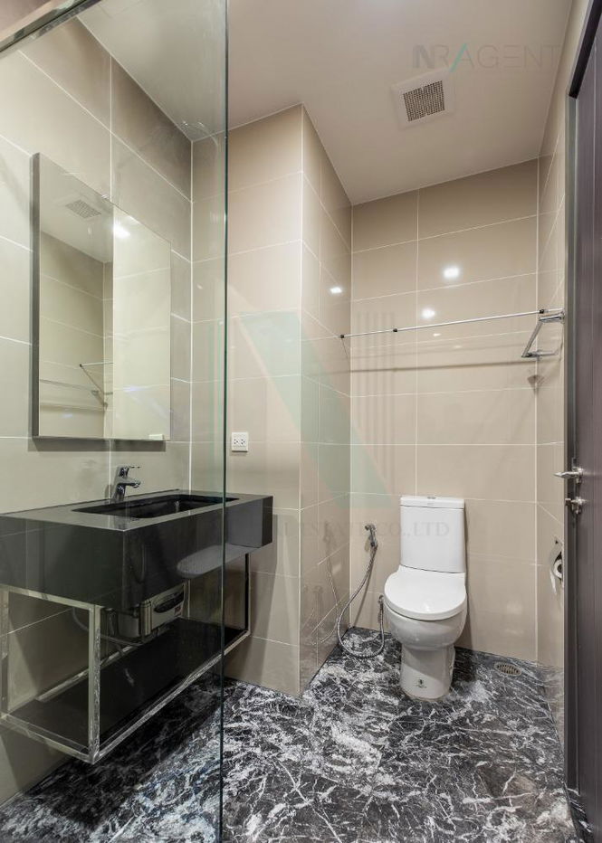 picture ðš For Rent Condo EDGE SUKHUMVIT 23 Building 1, Floor 32,1 bed room, Room size 33.00 sqm - 7/8