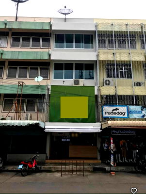Shophouses for rent Sathon Nuea Road : Terraced House For Rent (First Floor) at Jun Road Ref. A17251201