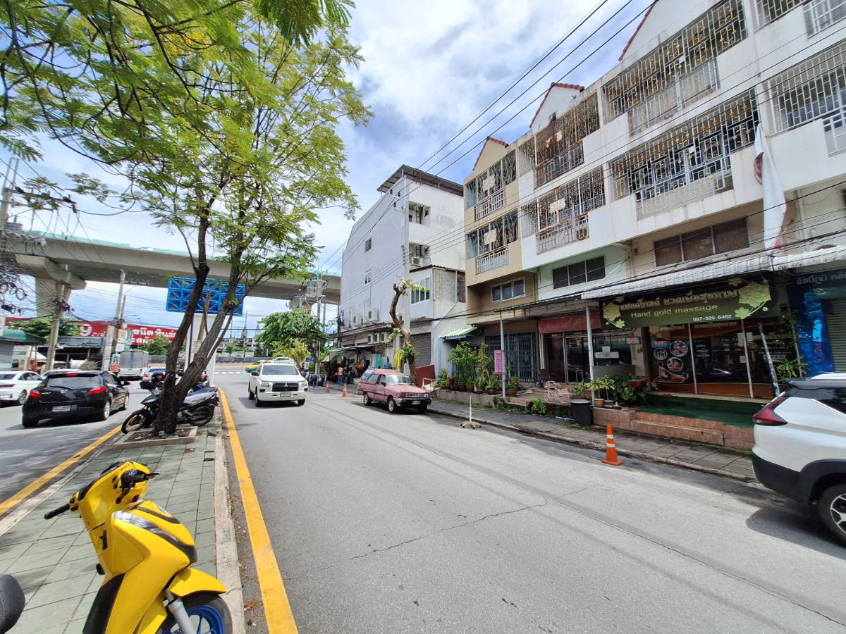 รูป ขายอาคารพาณิชย์ 4 ชั้น 2 คูหา เนื้อที่ 52 ตร.ว. โครงการธนบุรี คอมเพล็กซ์ พระราม 2 ใกล้เซ็นทรัลพระราม 2 ซอยพระราม 2 ซอย 60 - รูปที่ 2/37