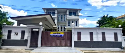 บ้านเดี่ยว อาคารจัสมิน : ขายบ้านเดี่ยว 3 ชั้น ราคาถูก ซ.เลี่ยงเมืองปากเกร็ด 8 (สหกรณ์ 7/2) ถนนแจ้งวัฒนะ ต.บางพูด อ.ปากเกร็ด จ.นนทบุรี 11120