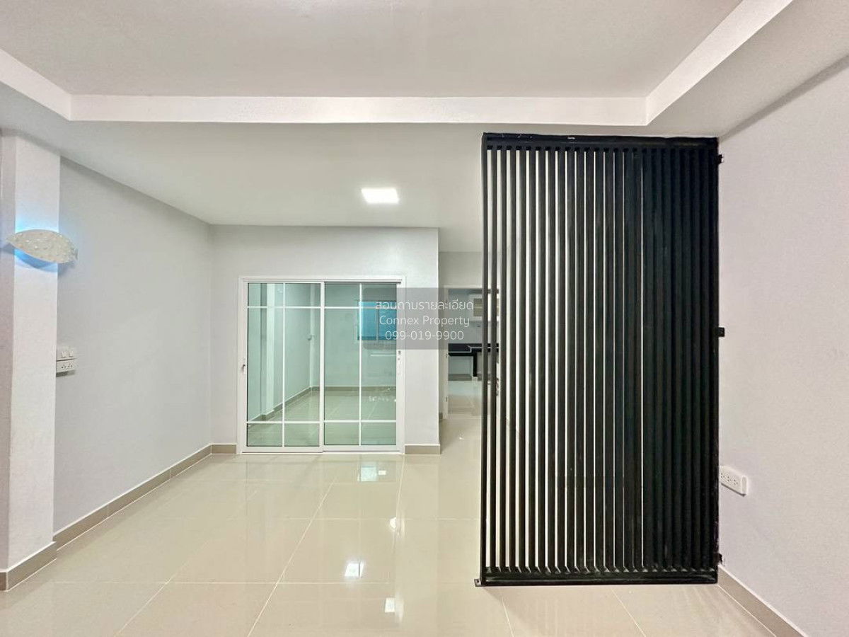 รูป ขายทาวน์เฮ้าส์/ทาวน์โฮม บ้านบัวทอง 2 หน้ากว้าง รีโนเวทใหม่ บางรักพัฒนา บางบัวทอง นนทบุรี CX-142542 ✅ ทักไลน์ @connexproperty ตอบทันที ทีมงานมืออาชีพ ✅ - รูปที่ 4/12