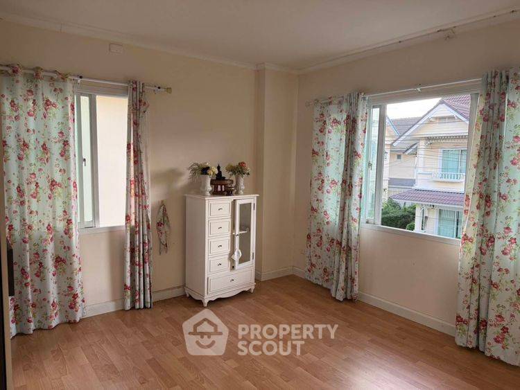 รูป บ้าน 3-ห้องนอน ใน หนองหาน (ID 2541967) - รูปที่ 3/8